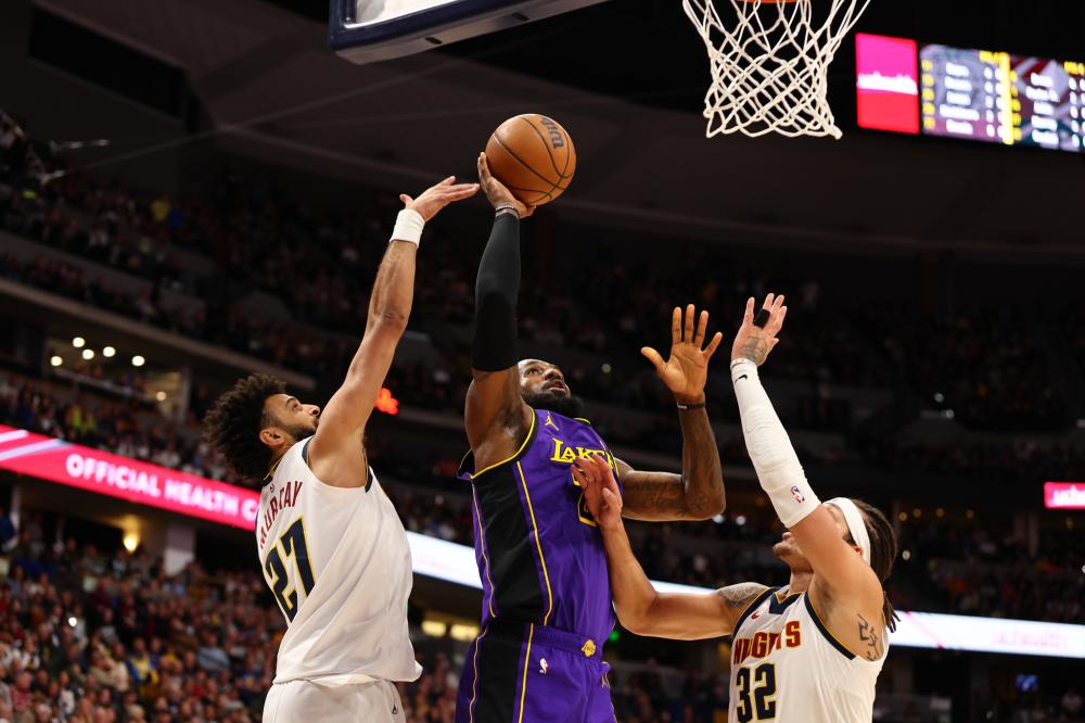 动场上的成 动场上的成